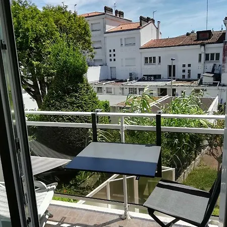 Appt Centre Ville Plage 200 M Apartment *